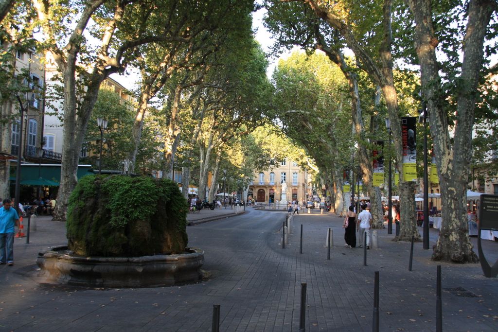 Cour Mirabeau, Aix-en-Provence