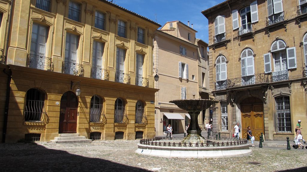 Place d'Albertas, Aix-en-Provence