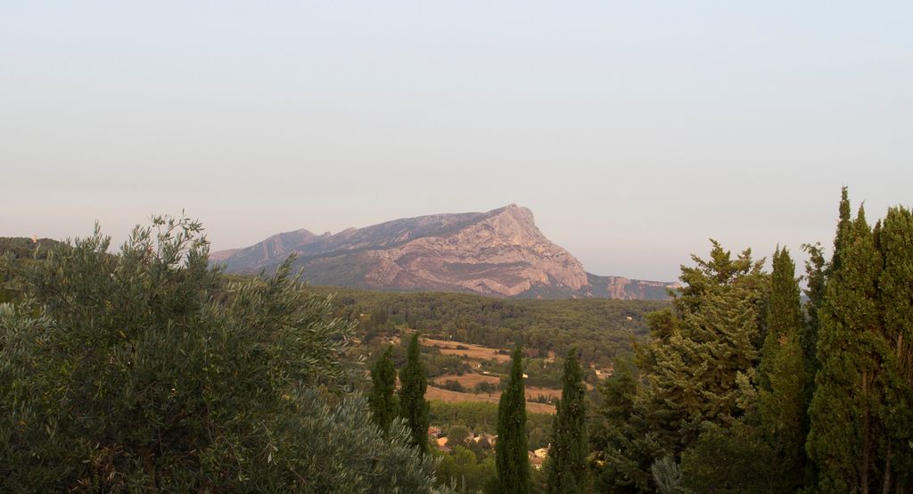 St. Victoire at (almost) sunset