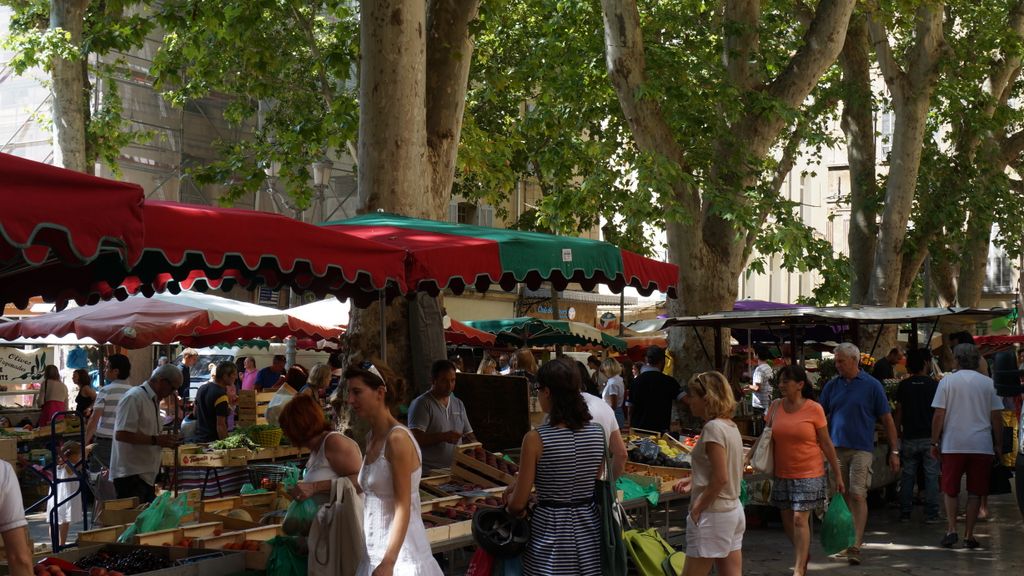 Sunday Market in Aix-en-Provence