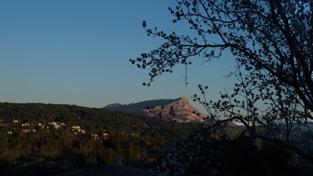 The Sainte Victoire with late afternoon lights in January