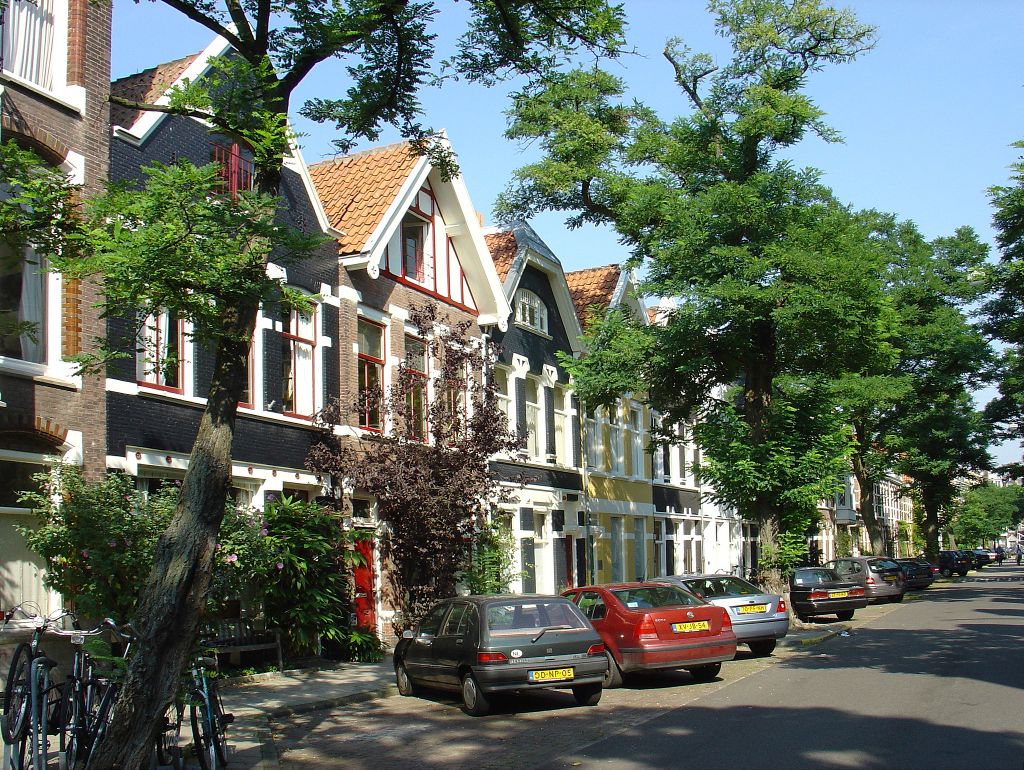 Small street in the Oud Zuid area of Amsterdam