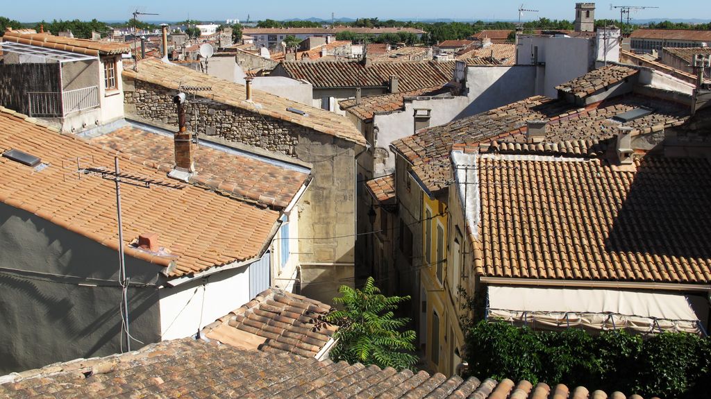 Arles