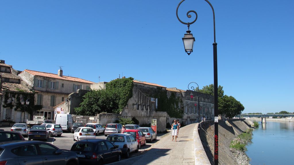 Arles