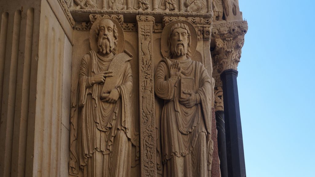 Details on the entrance of the St Trophime Cathedral, Arles