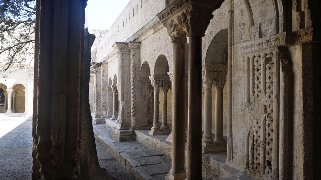 St. Trophime Monastery, Arles