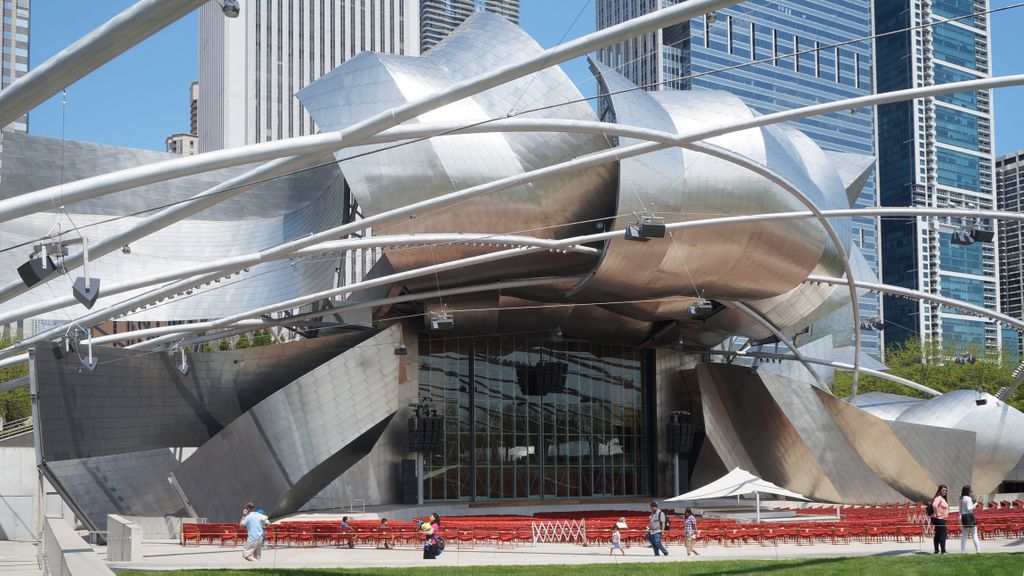 Jay Pritzker Pavilion and Surrounding View, Millennium Park, Chicago Loop (designed by Frank Gehry)