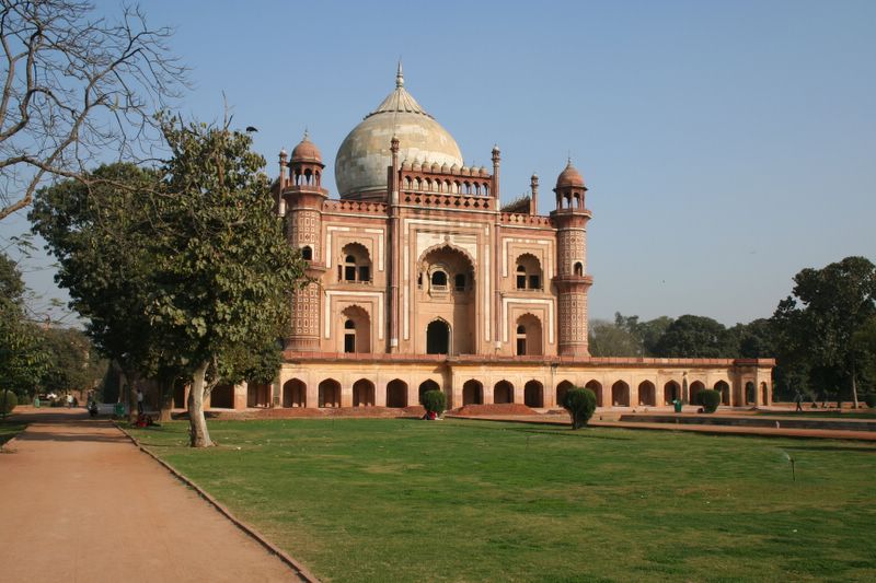 Safdarjang's Tomb and park