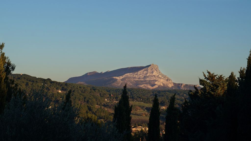 The Sainte Victoire with late afternoon lights in January