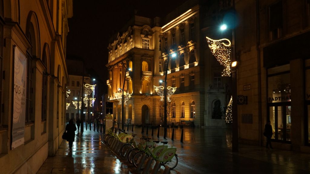 Károlyi street, Budapest