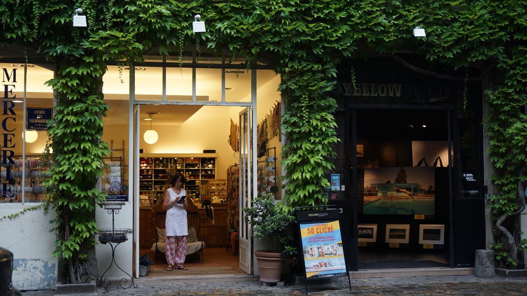 A small courtyard in the Marais, Paris