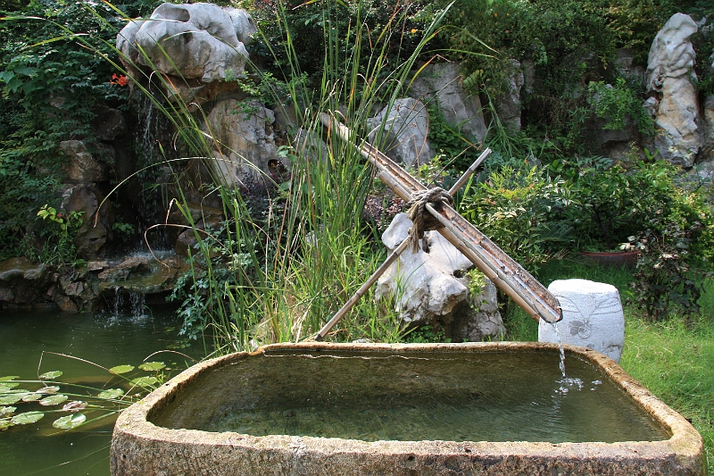 cimg_2181.jpg - Lingyin Temple, Hangzhou, China