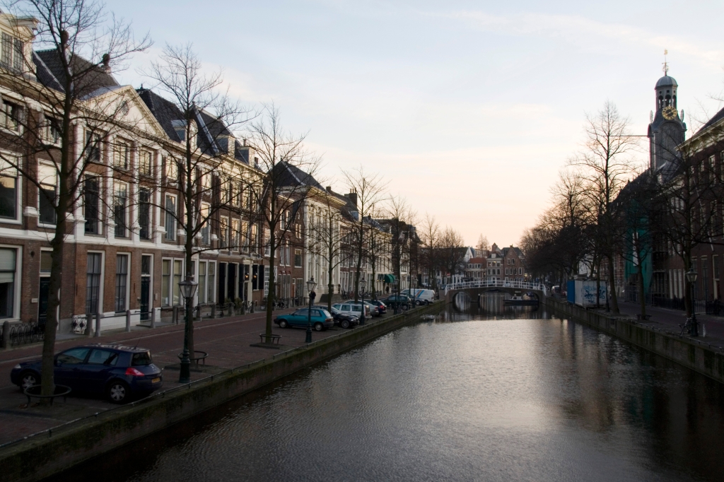 cimg_1072.jpg - Leiden, Rapenburg