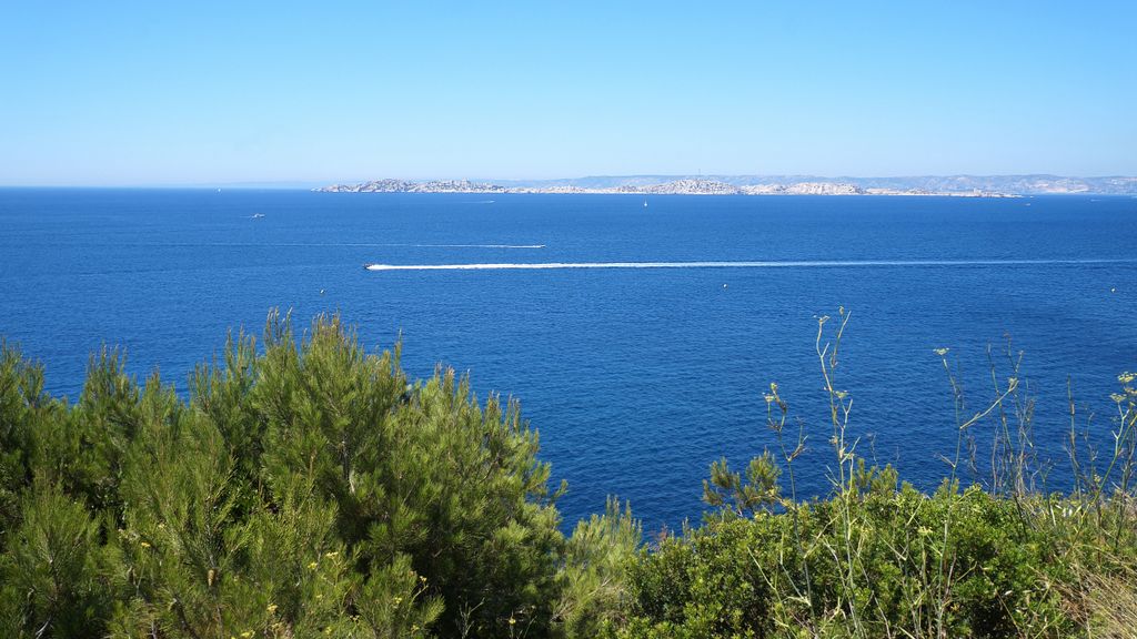 Seashore by Montredon, at the Eastern edge of Marseille