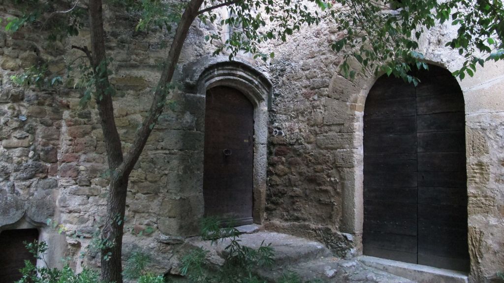 Vaugines, in the Lubéron mountain, Provence, France