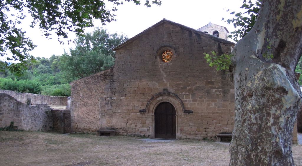 Vaugines, in the Lubéron mountain, Provence, France