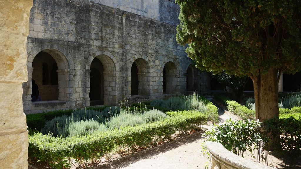 Silvacane Abbey, in La Roque-d'Anthéron, one of the three medieval Cistercian abbeys of Provence (alongside Sénanque and le Thoronet), also referred to as the “three sisters of Provence” (“les trois sœurs provençales“).