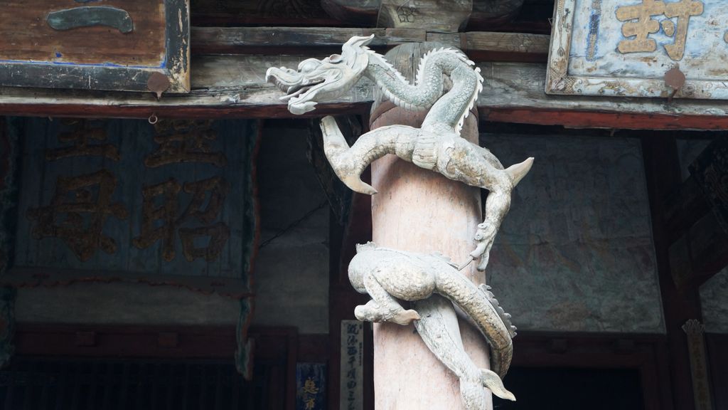 Jinci Park and Temple, Taiyuan. (It was founded about 1,400 years ago and expanded during the following centuries, resulting in a diverse collection of more than 100 sculptures, buildings, terraces, and bridges.)