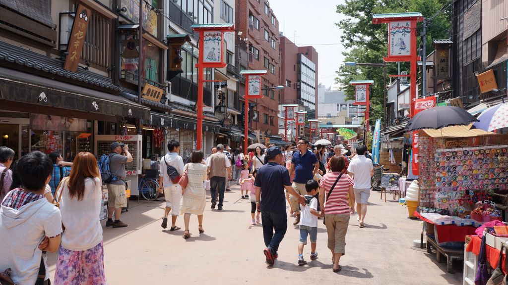 Asakusa, around the Senso-ji temple, Tokyo, Japan