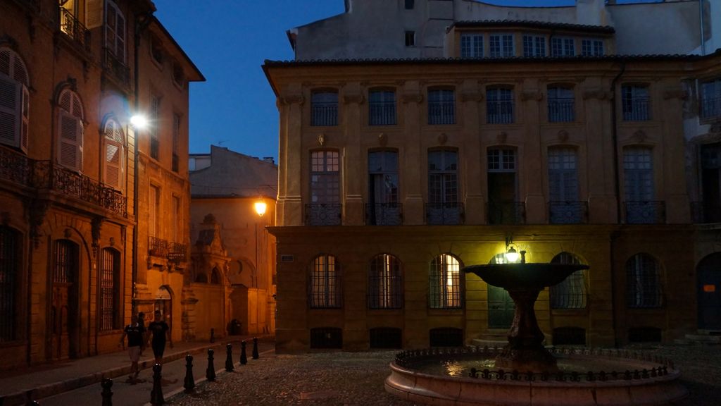 Aix-en-Provence, old city at night, place d'Albertas