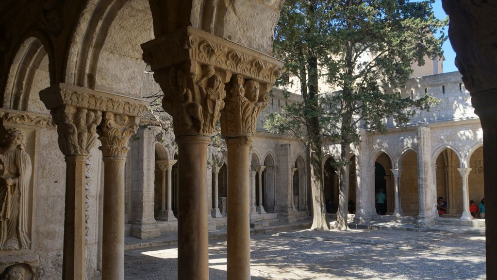 St. Trophime Monastery, Arles