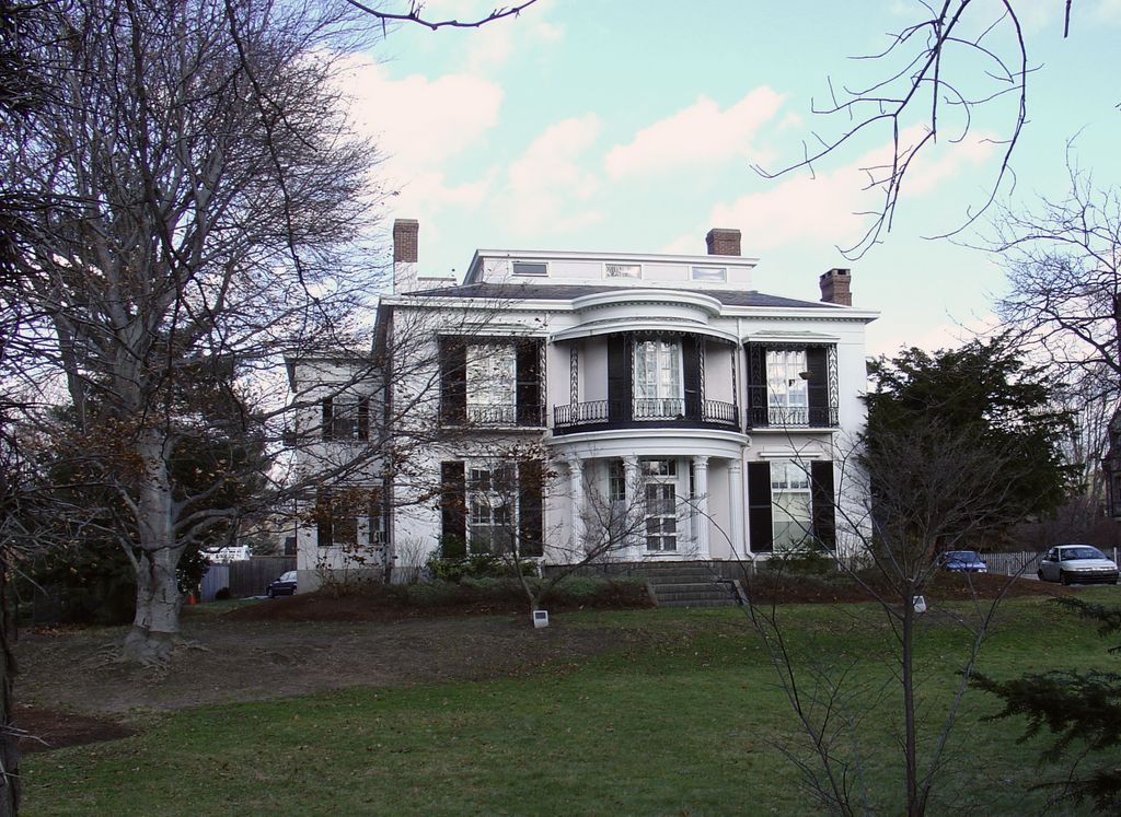 'Victorian' style houses around Harvard