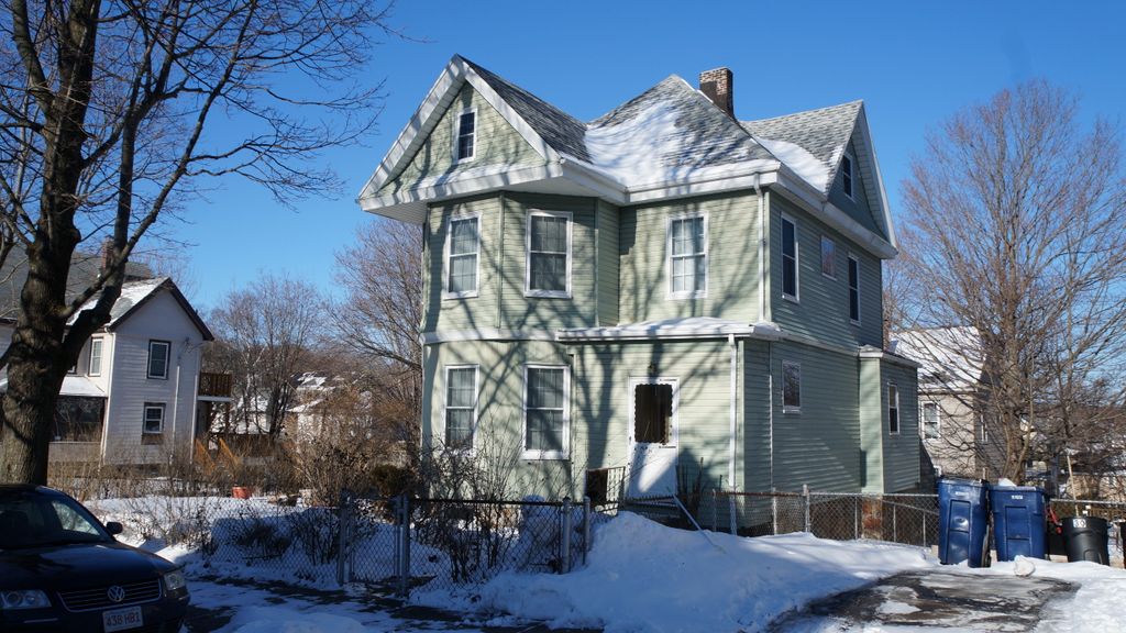 Roslindale, Boston, on a beautiful winter day