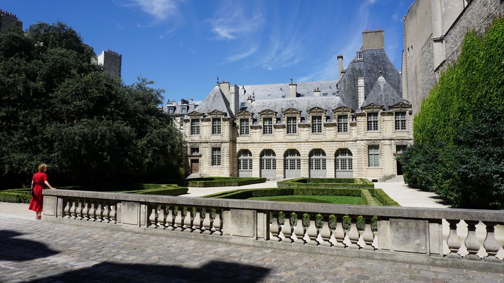 Palais Sully, Marais, Paris