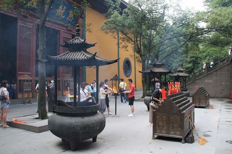 cimg_2152.jpg - Lingyin Temple, Hangzhou, China