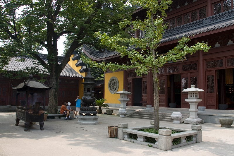 cimg_2174.jpg - Lingyin Temple, Hangzhou, China