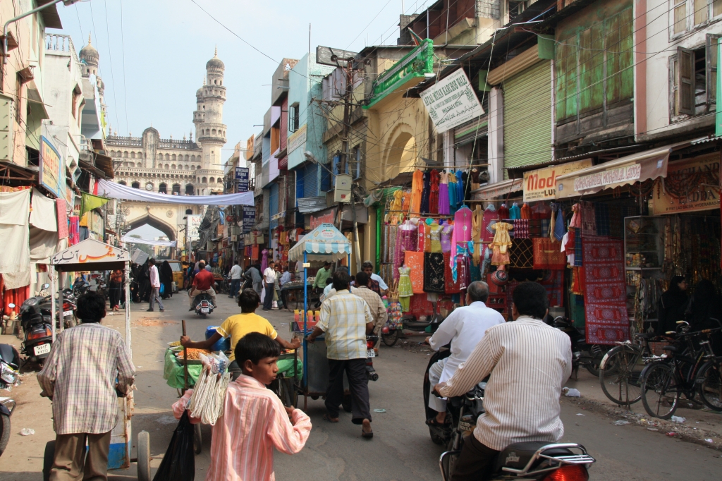 cimg_0906.jpg - Streets around Charminar, Hyderabad