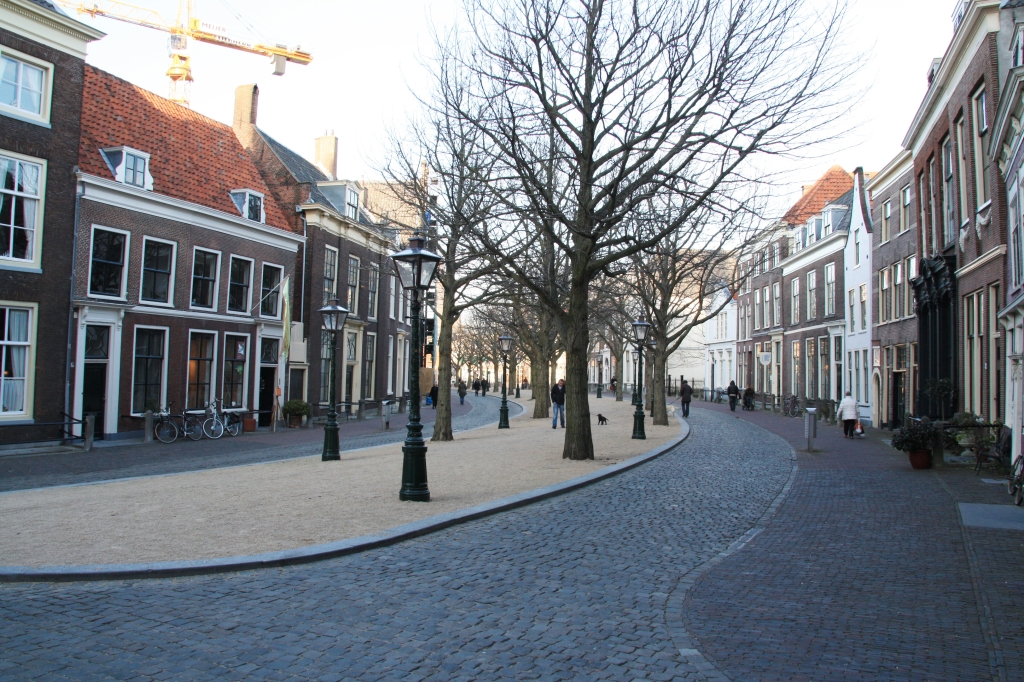 cimg_0993.jpg - Leiden, streets around the Hooglandse Kerk