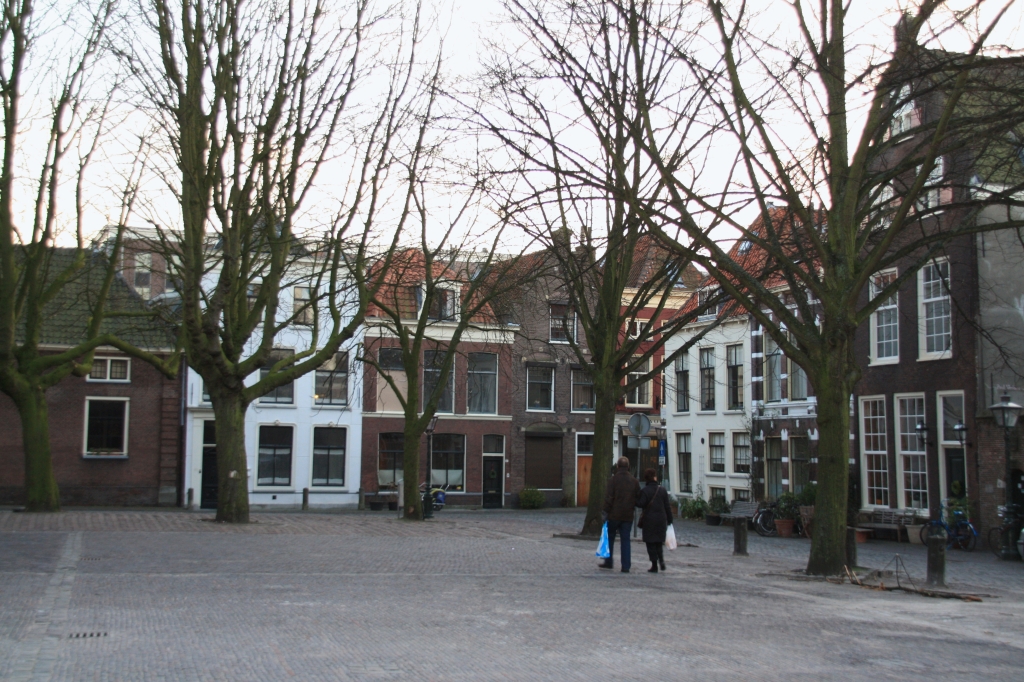 cimg_1067.jpg - Leiden, Pieterskerkhof