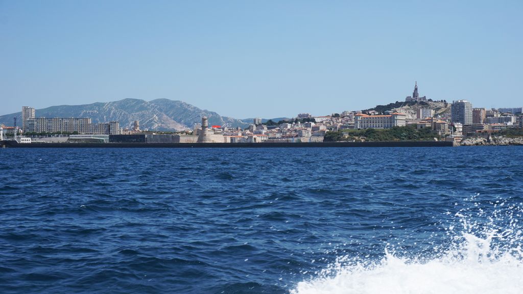 Entering the old harbour of Marseille