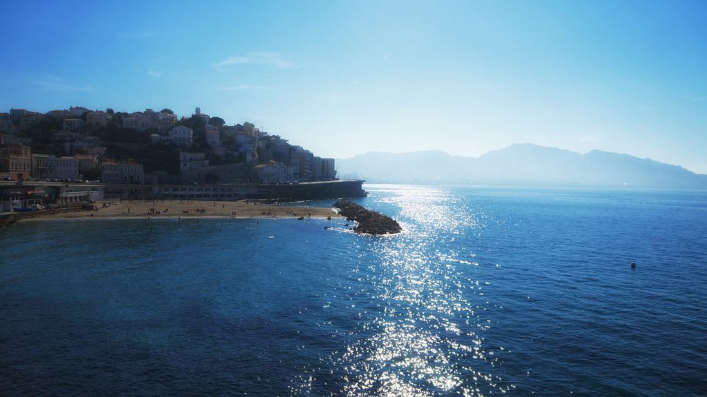 Late October sunshine an the see in Marseille...