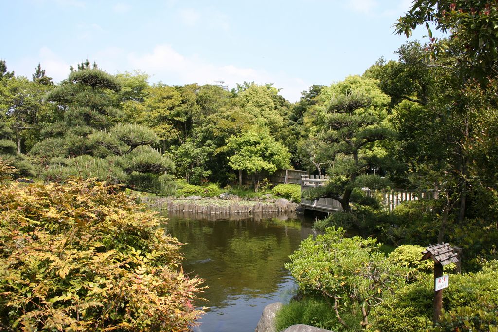 Small Japanese Garden in the middle of the modern Chiba